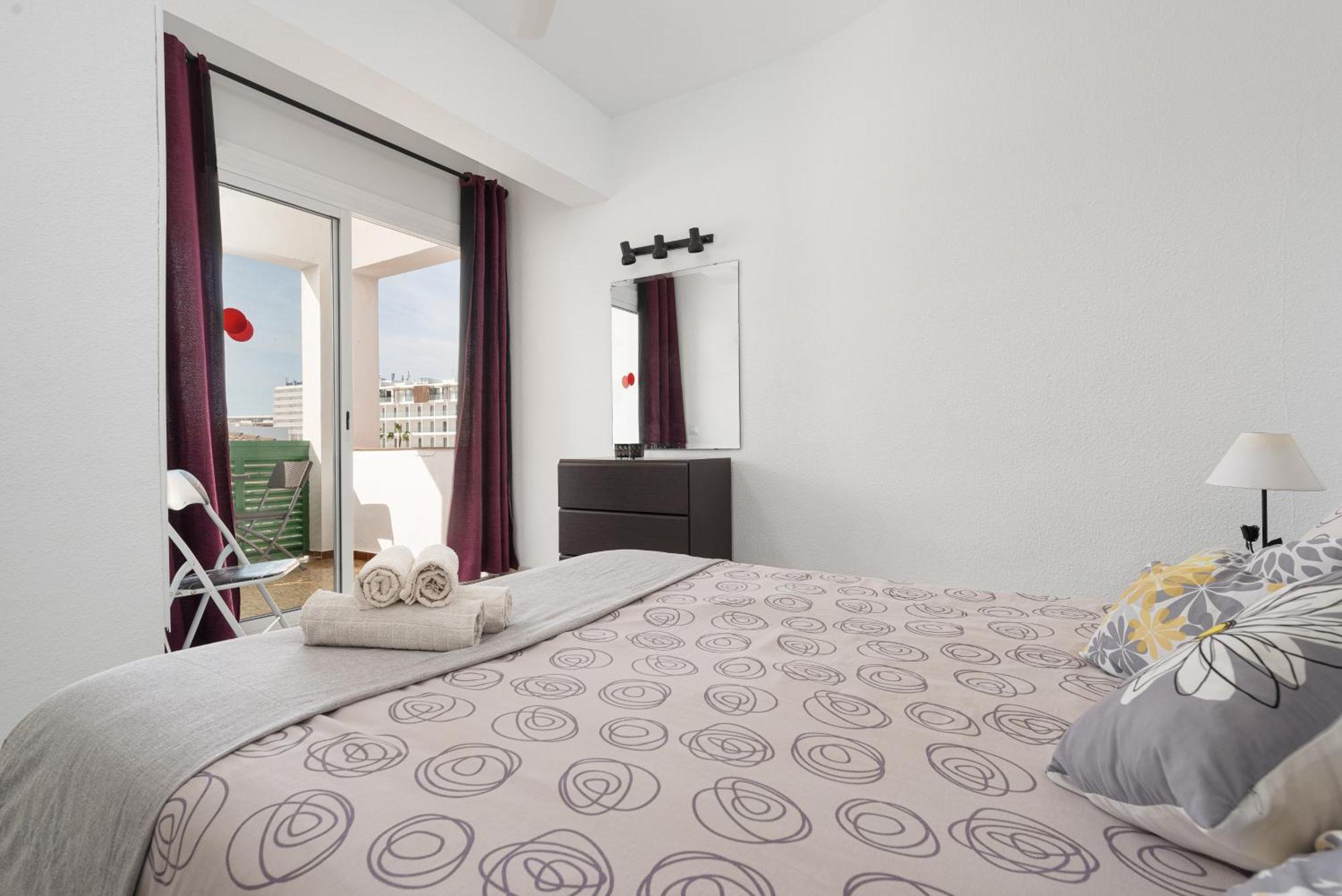 Apartment Xara Torres, At The Beach Of Alcudia 阿尔库迪亚港 外观 照片