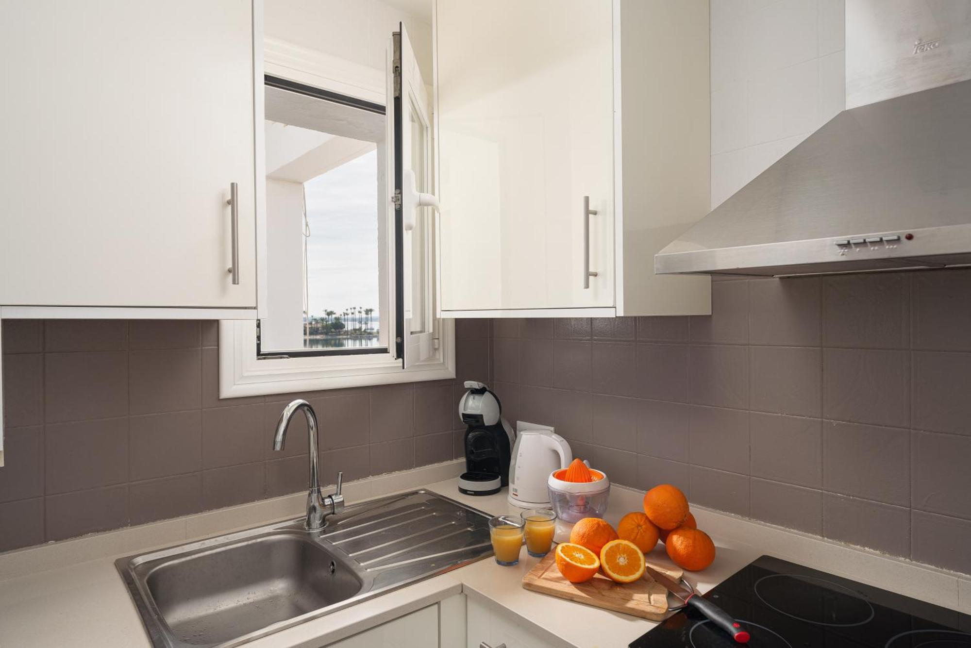 Apartment Xara Torres, At The Beach Of Alcudia 阿尔库迪亚港 外观 照片