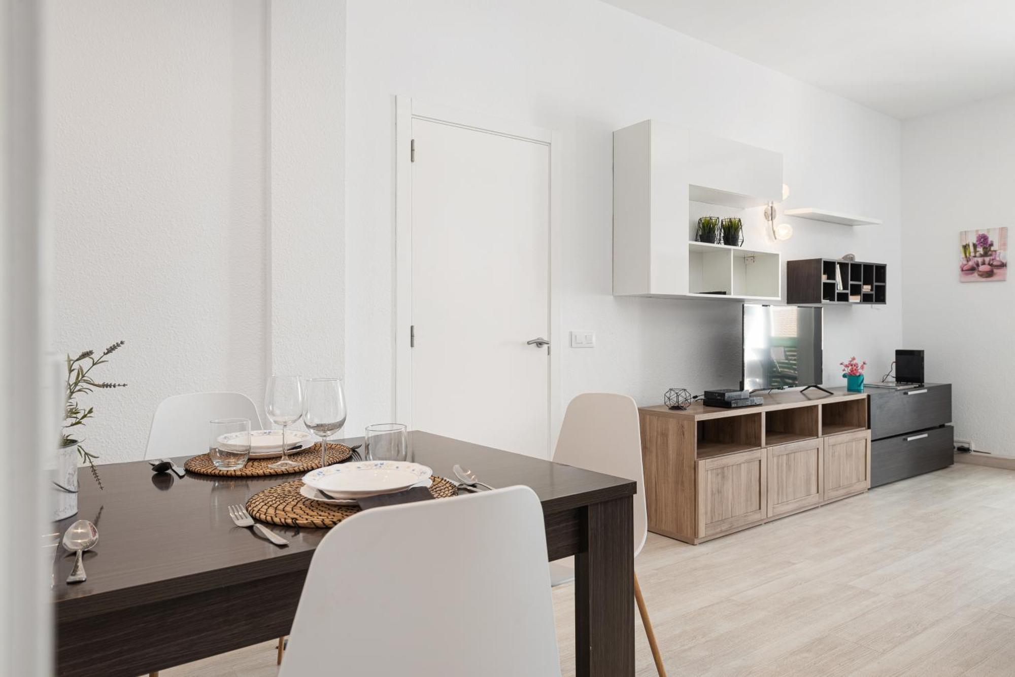 Apartment Xara Torres, At The Beach Of Alcudia 阿尔库迪亚港 外观 照片