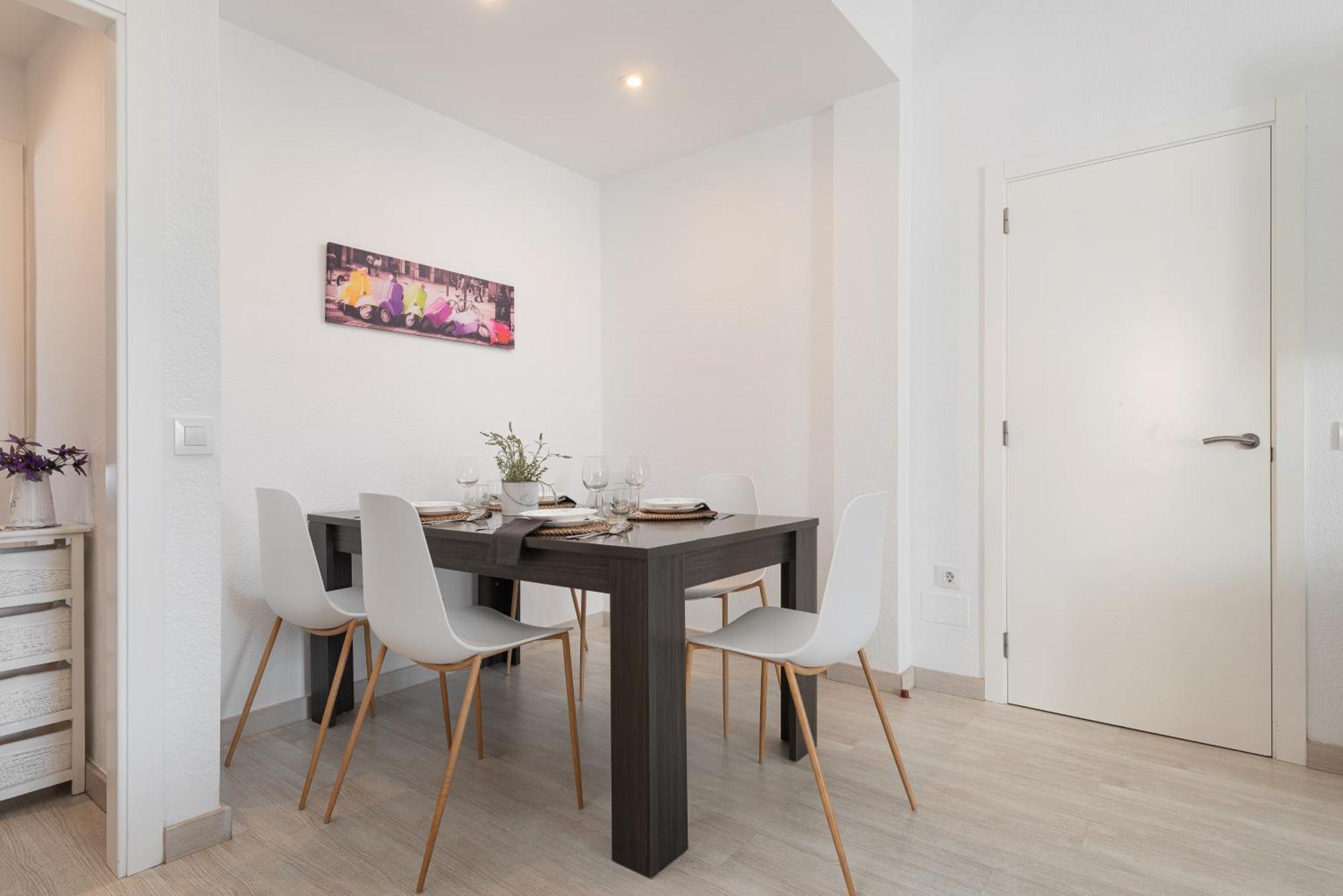Apartment Xara Torres, At The Beach Of Alcudia 阿尔库迪亚港 外观 照片