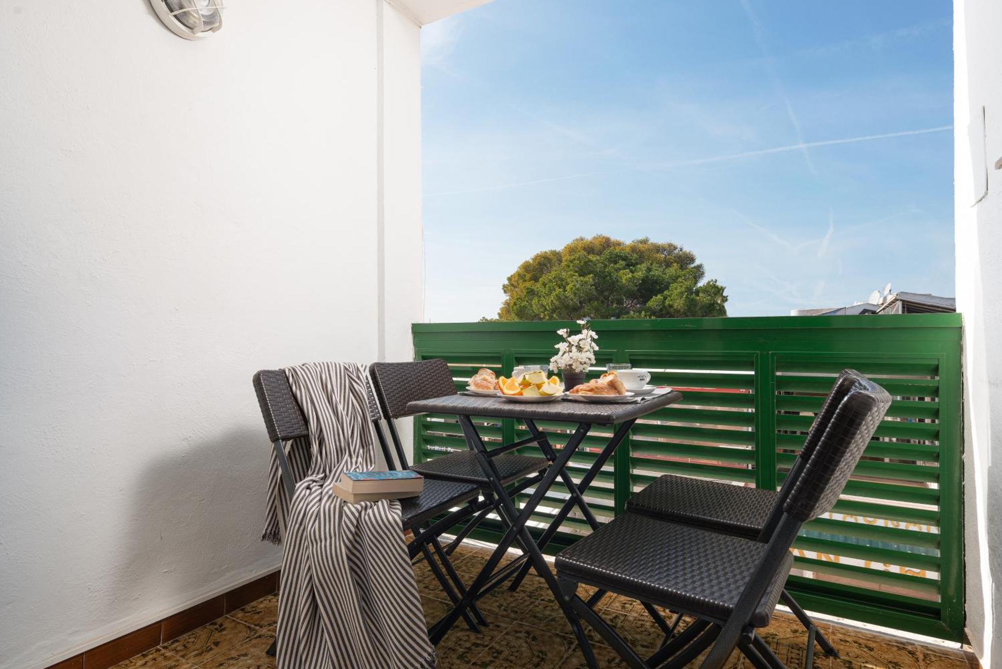 Apartment Xara Torres, At The Beach Of Alcudia 阿尔库迪亚港 外观 照片